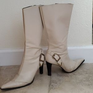 7.5 Antonio Melani cream Stilletto boots